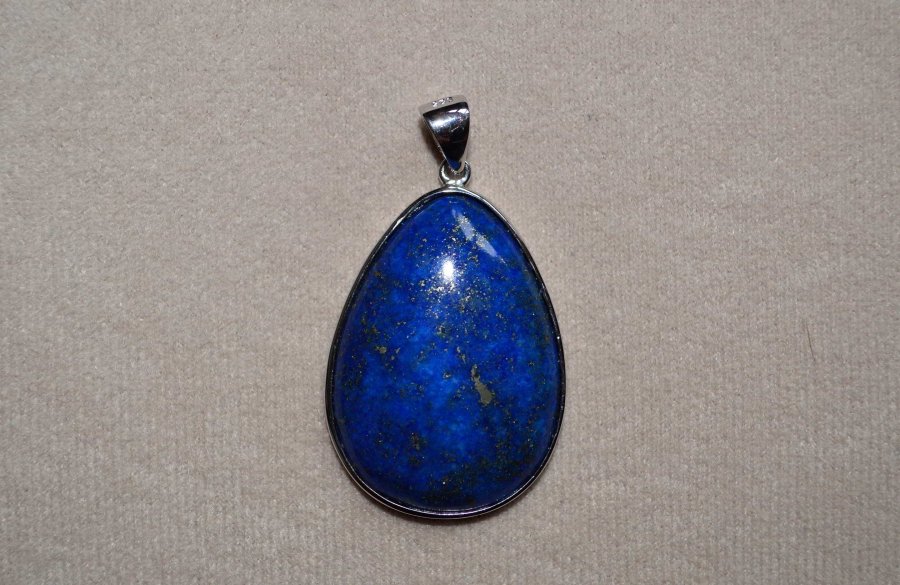 Lapis lazuli medál