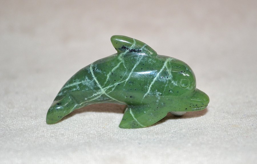 Jade delfin figura