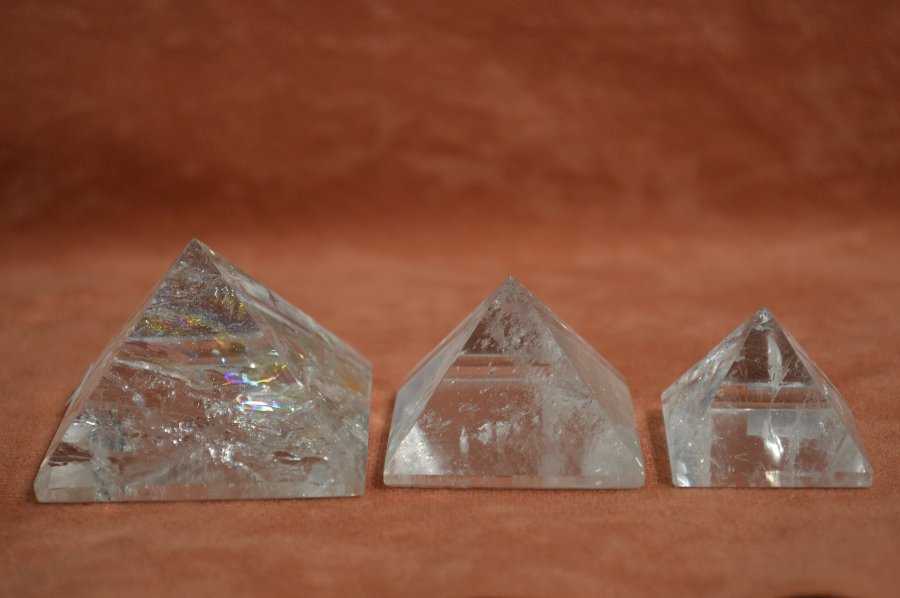 Hegyikristály piramis